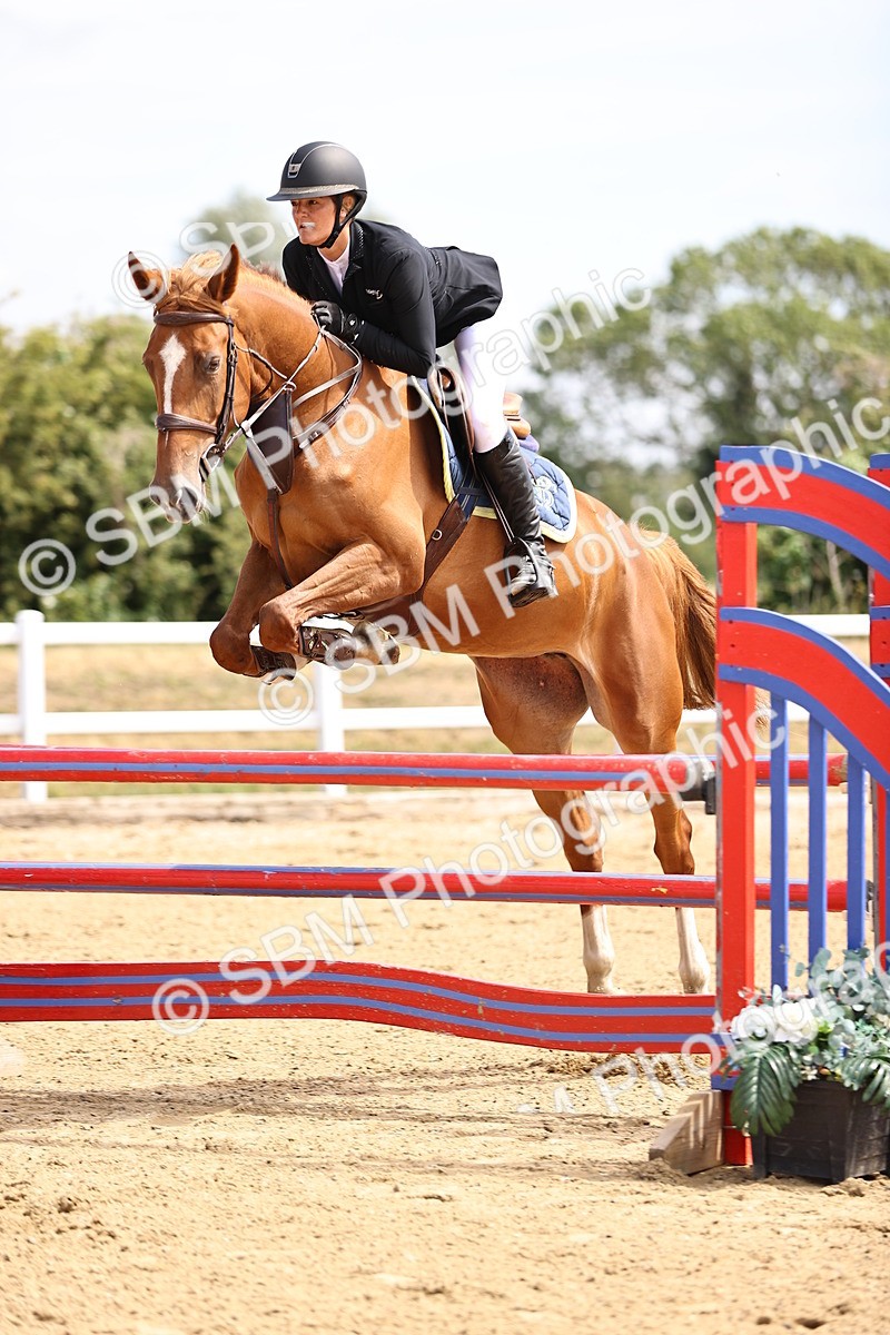 SBM_009957 - Class 8 - Senior Newcomers - 1.10  Open