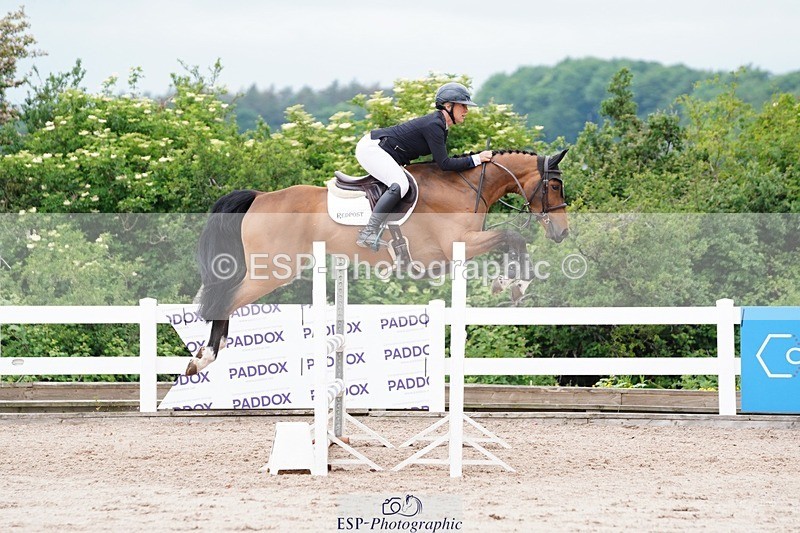 250524-115310-06460 - Cls 21 A&B Snr Disco & 1.00m Open