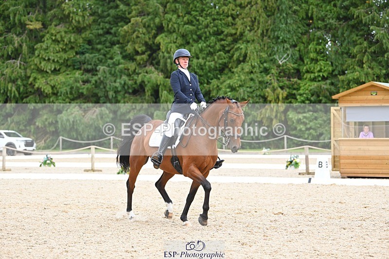 230813-172253-08651 - Cls 14 Medium Silver 16.45 to End