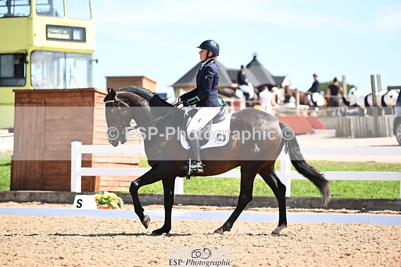 240816A-115158-04140 - 254-Suzanne.Jackson-Bodeguero.CXII