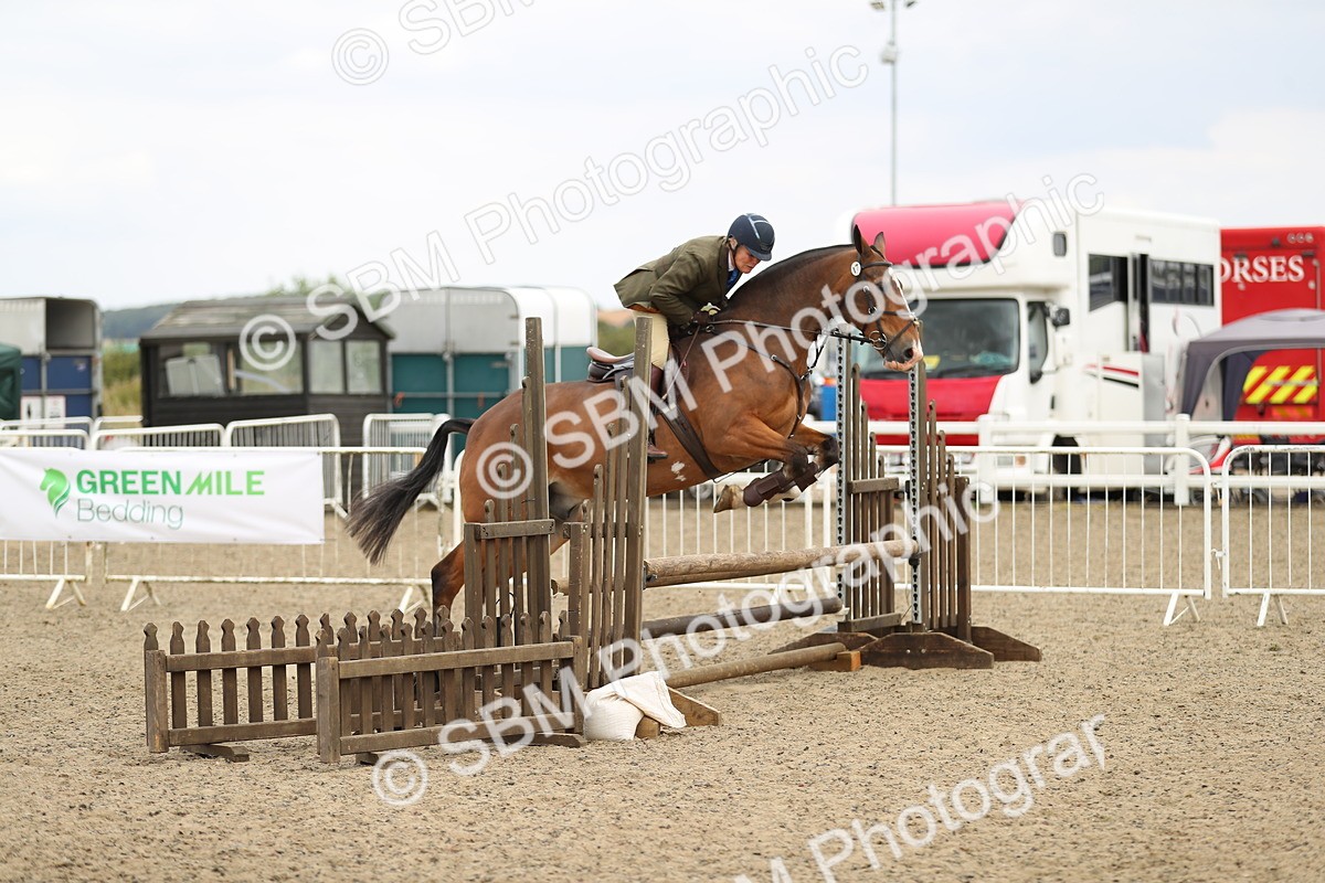 SBM_05549 - Class 48a Style & Performance 70cm (15-19)