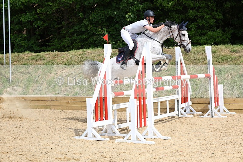 3E7A7246 - Class 7: Senior Newcomers/1.10m open