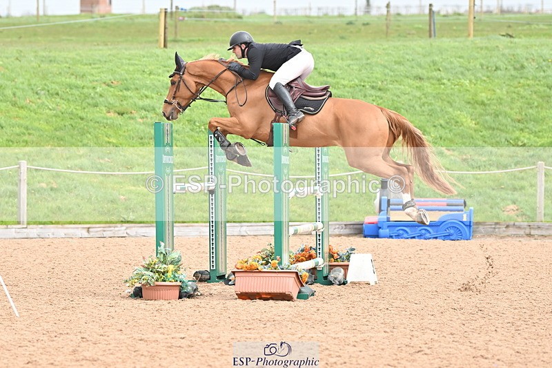 240405A-123000-01213 - Cls 3 Foxhunter