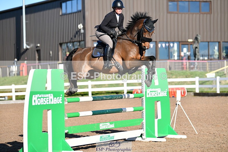 231110A-133842-00629 - Cls 5 Newcomers & 1.10m Open