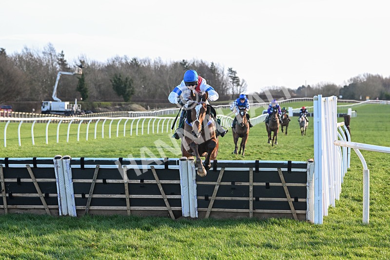 010125-Race 1-Its All About You-5560 - Race 1