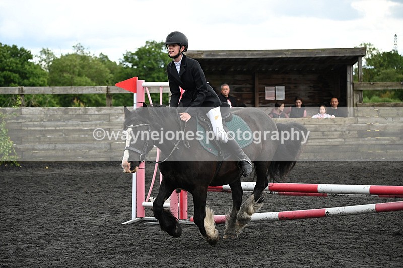 WJ6_0101 - Class 13 Novice 60cm