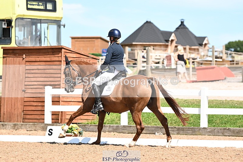 240816A-143106-05625 - 300-Andrea.Kennedy-Ricardo.Red