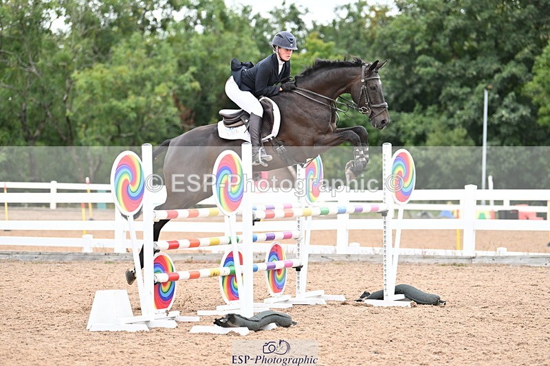 250820B-130736-00699 - Cls 4 Newcomers and 1.10m Open