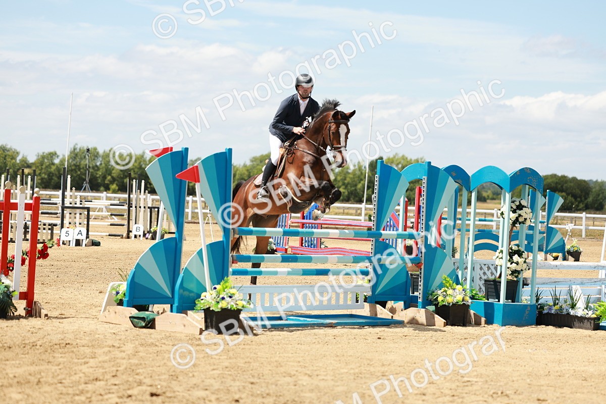 SBM_007351 - Class 3 - Senior Newcomers - 1.10m Open