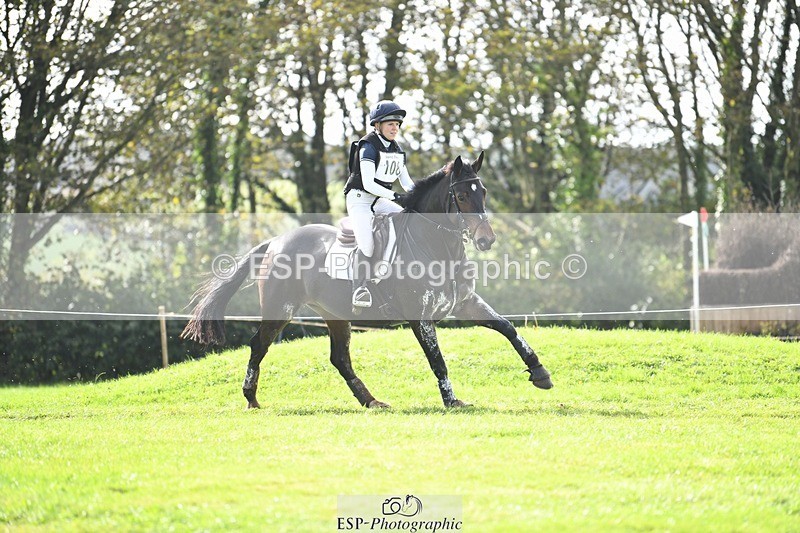 231020-135325-09595 - 108-BELGRAVE.IRENA-Lizzie.Scholefield-XC