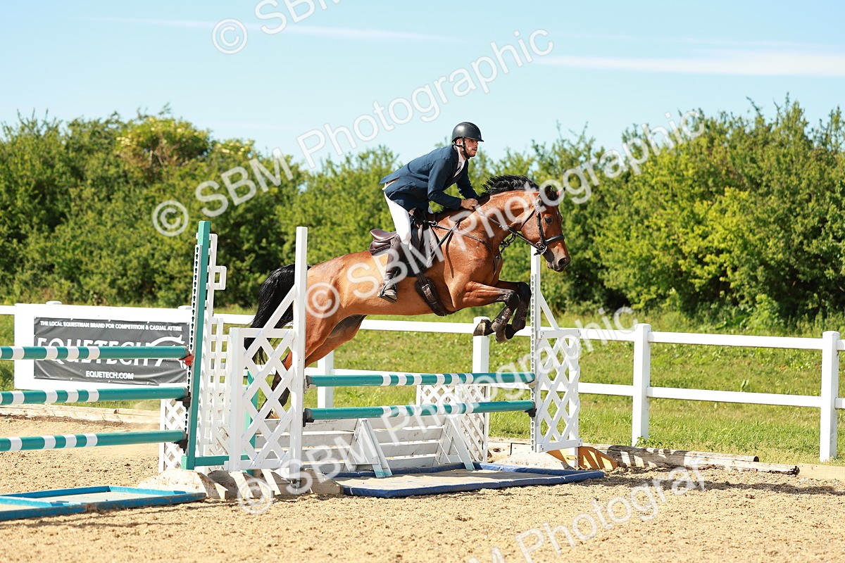SBM_002916 - Class 4 - Senior Newcomers - 1.10m