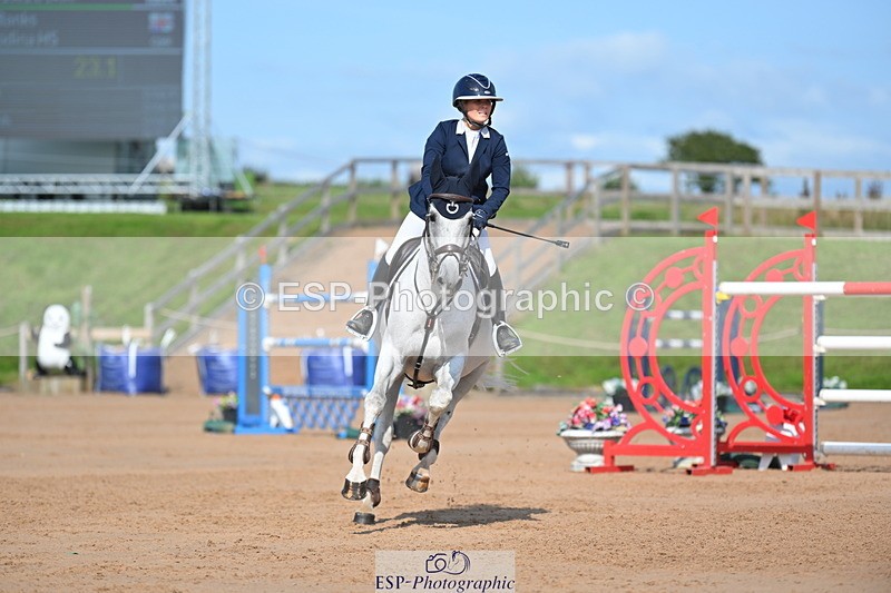 230721A-165724-07913 - Cls 10, 2 Star Big 1.45m Break to End