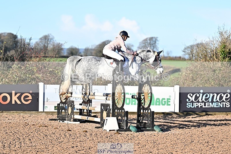 251203-101940-00112 - Cls 1 British Novice and 90cm Open