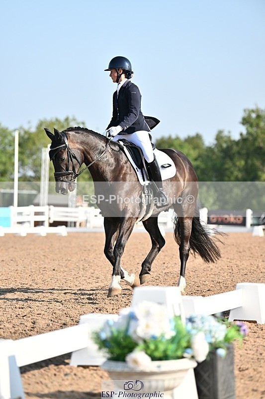 250816-090052-02540 - 113-Chloe.BakerFirst.Date.III