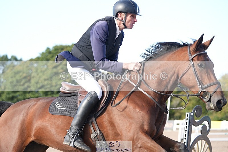 250912-094317-03432 - Cls 21 Snr British Novice and 90cm Open