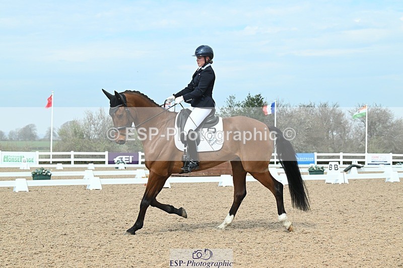 250403-103145-01427 - 036-Abbie.Newbury-Seagry.Viceroy