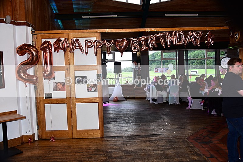 COU-118 - Courtney's 21st