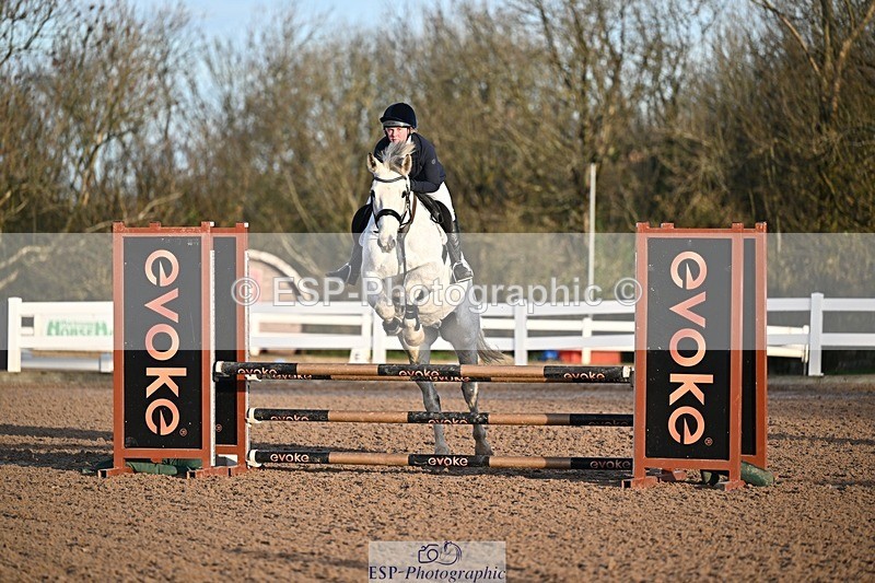 251126-090501-00006 - Cls 0 + 1, Clear Round, British Novice and 90cm