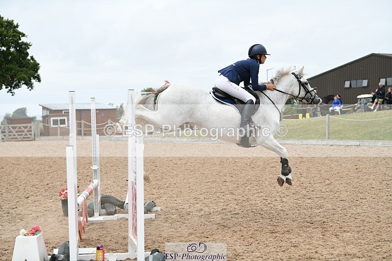 250807-112804-00681 - 90cm Round 1