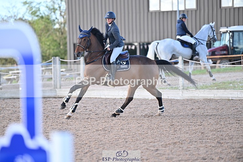 231014A-182143-06437 - Cls 21 National 1.30 & 1.40m Open