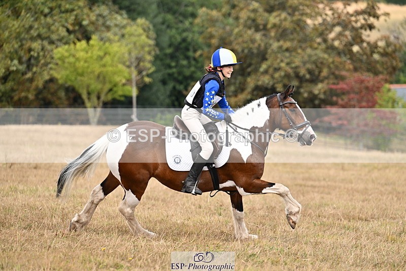 250824A-125013-36166 - 2010-Freya.Hallam-Deakin-Tommy