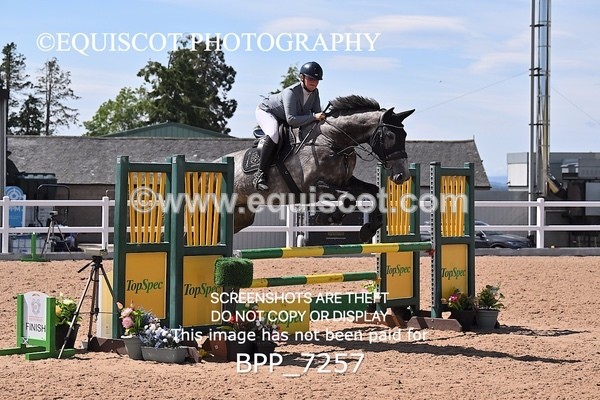 BPP_7257 - CLASS 14 FRI Nupafeeds Senior Dicovery/1m open