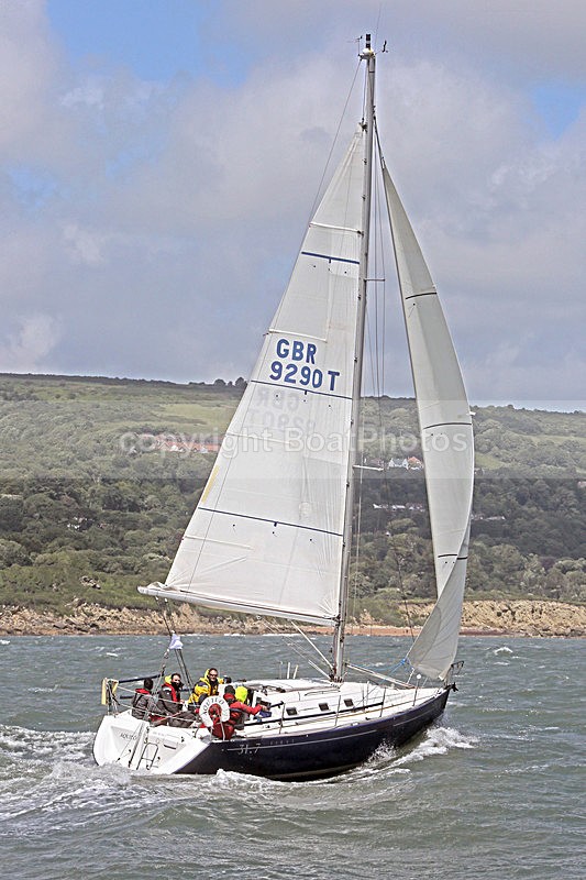 160702 AQUILO - GBR9290T ROUND THE ISLAND Y92A2242_E - ROUND THE ISLAND 2016