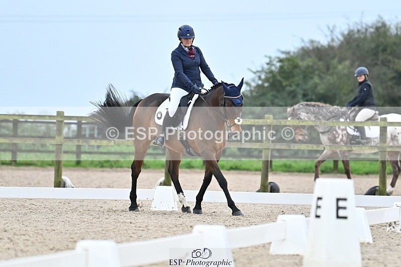 241103-155308-03252 - Novice 1 - 14.44 to 16.08