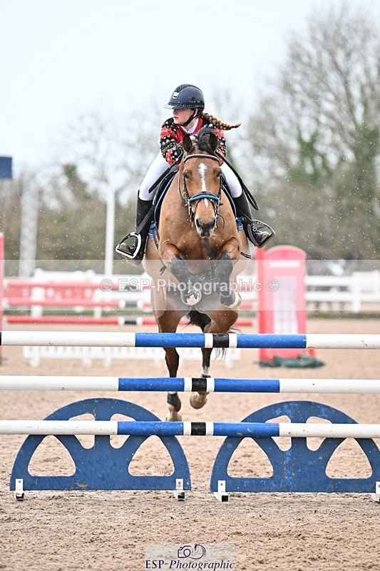 241206-134708-01002 - Cls 6 Foxhunter and 1.20m Open