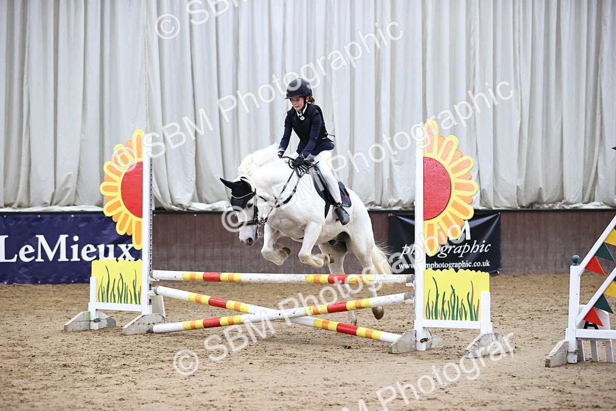 SBM_001376 - Class 5 - Henlow Veterinary Hospital 70cm