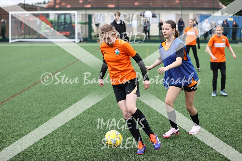 1DX31668 - Sat 6th U12 Girls