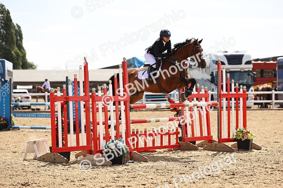 SBM_009816 - Class 8 - Senior Newcomers - 1.10  Open