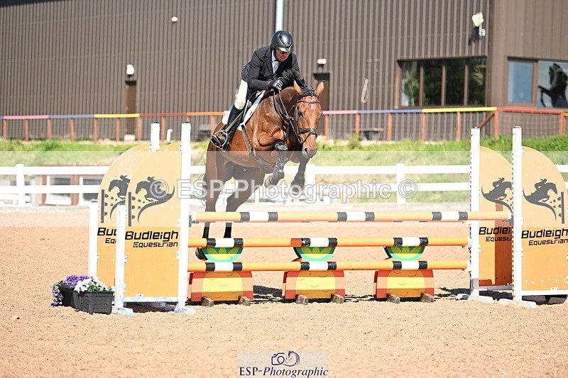 240914A-143609-07649 - Cls 24-S 1.05m Amateur Qualifier