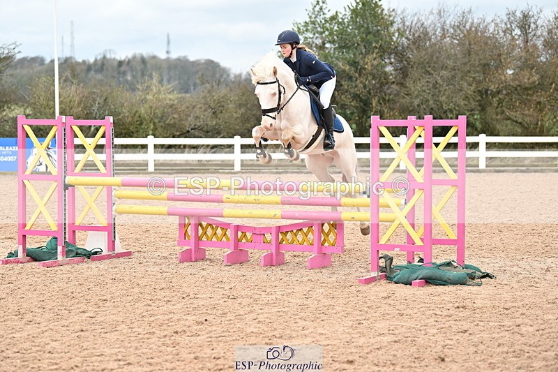 240309A-131528-01141 - Cls 8 Pony Newcomers and 1m Open