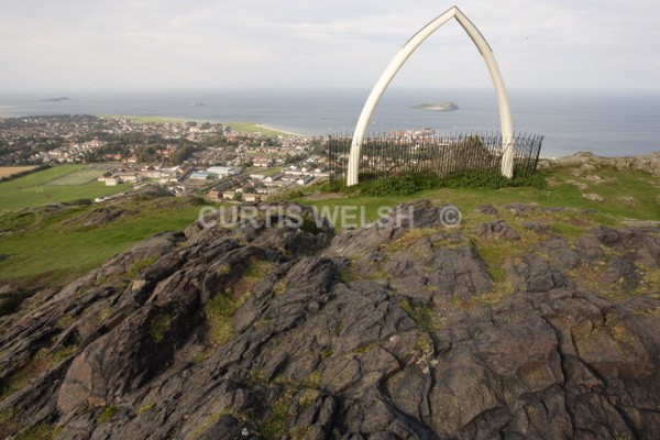 10 - EDINBURGH & LOTHIANS