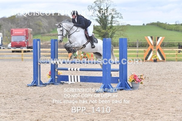 BPP_1410 - CLASS 15 SAT Senior BritiNovice/ 90cm Open