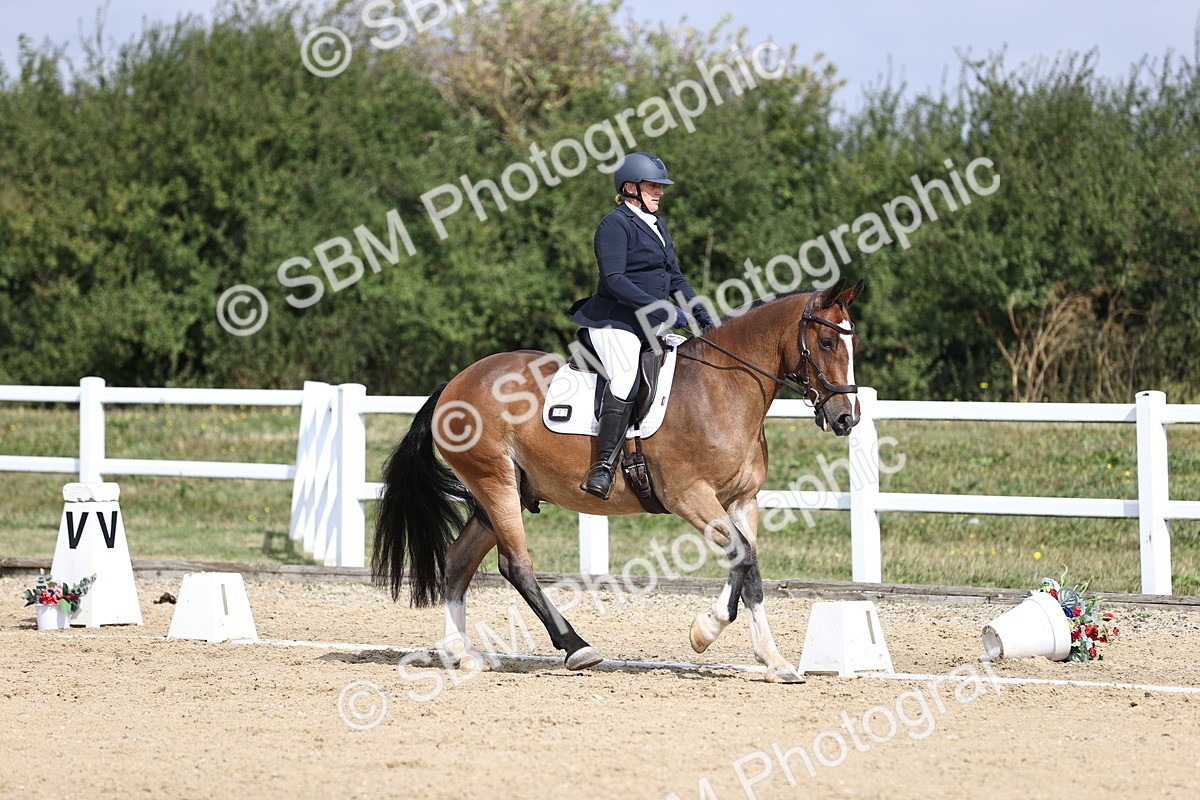 SBM_016231 - Class 14 - Novice 23 - 10.29-11.32