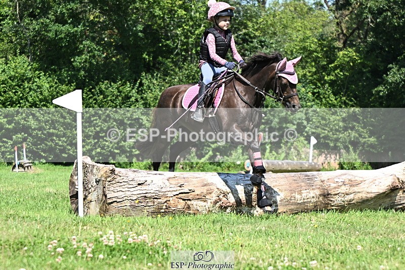 240729B-144325-02842 - Abbie's Group XC