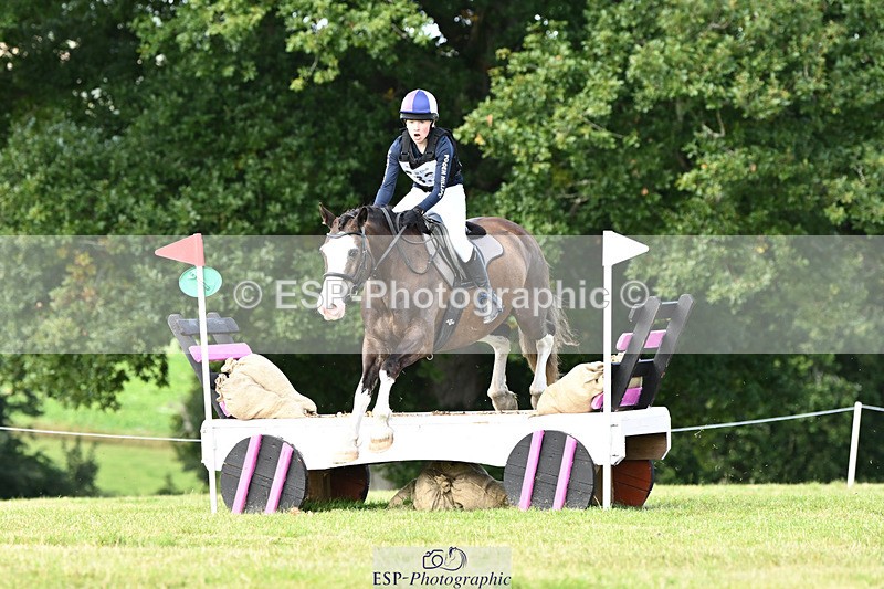 240825X-110135-31930 - 70cm XC 11.00 to 12.00