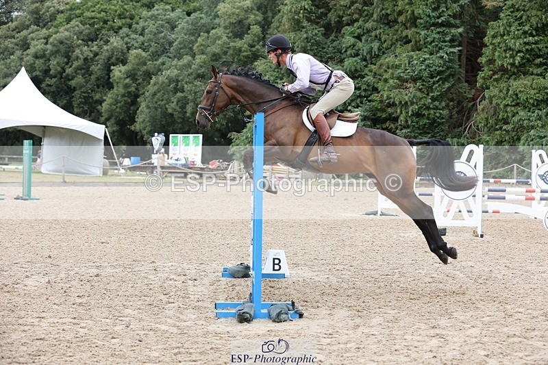 250803A-123341-12844 - M-574-William.Fox-Pitt-JABBEKA