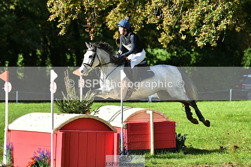 251025A-125102-19795 - F-451-Olivia.Clothier