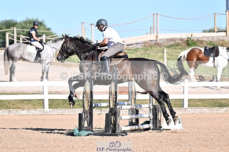 250708A-175430-00379 - 80cm Classes