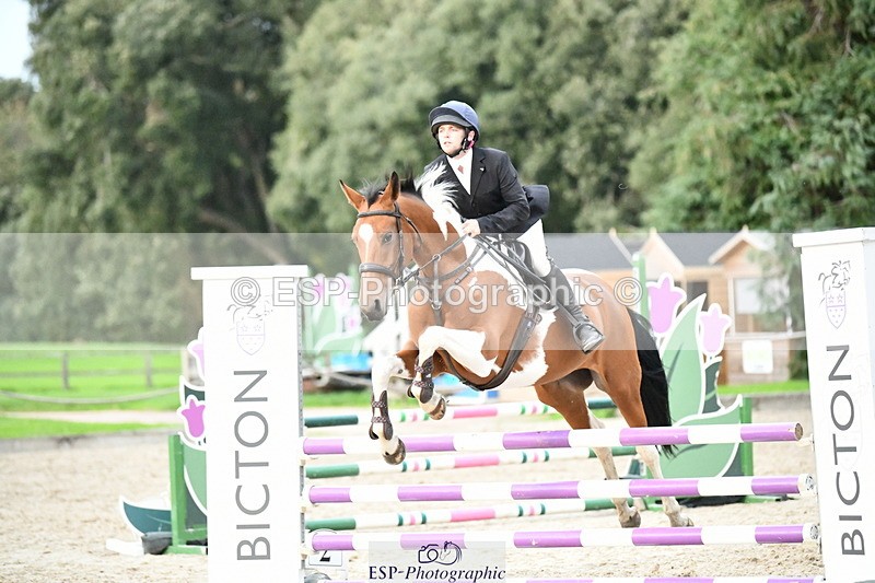 251004A-174012-02547 - Classes 12 & 13 90cm