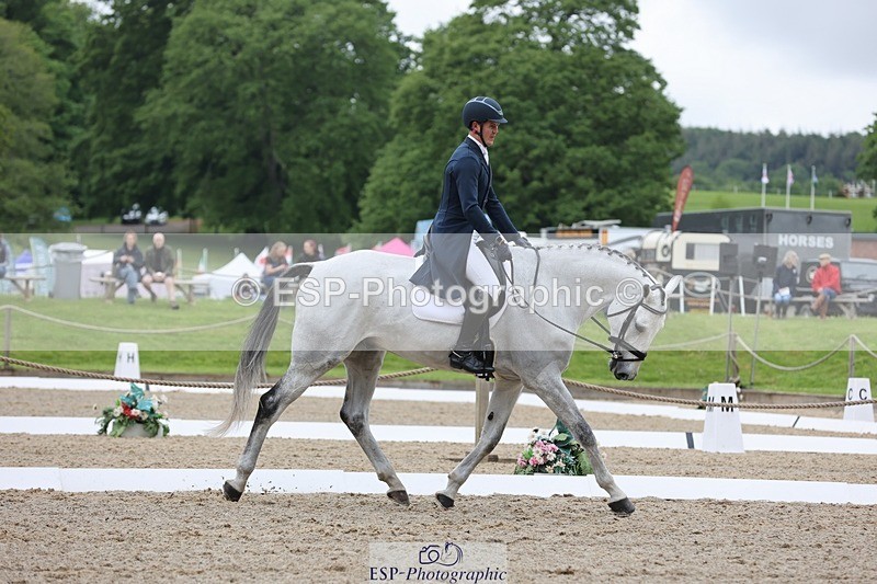 240523-093639-03168 - 207-IE_MR_MCGREGOR-Will_Furlong