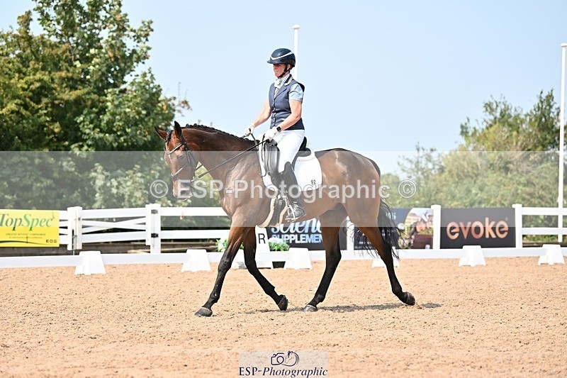 250816-131257-04604 - 092-Nikki.HandHigher.Ground