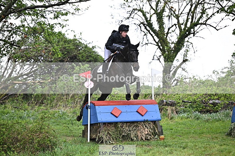 250418-120921-02821 - 019-Sean.Duffy-ZORGVLIET.MERLOT