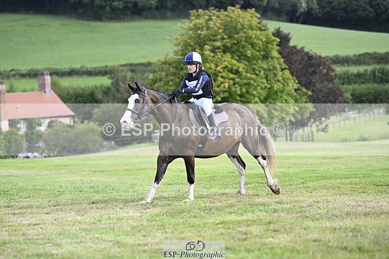 240825X-110304-32424 - 70cm XC 11.00 to 12.00