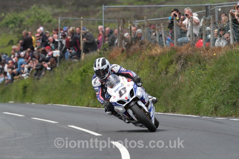 William Dunlop Suzuki / Tyco Suzuki - Pokerstars Senior TT