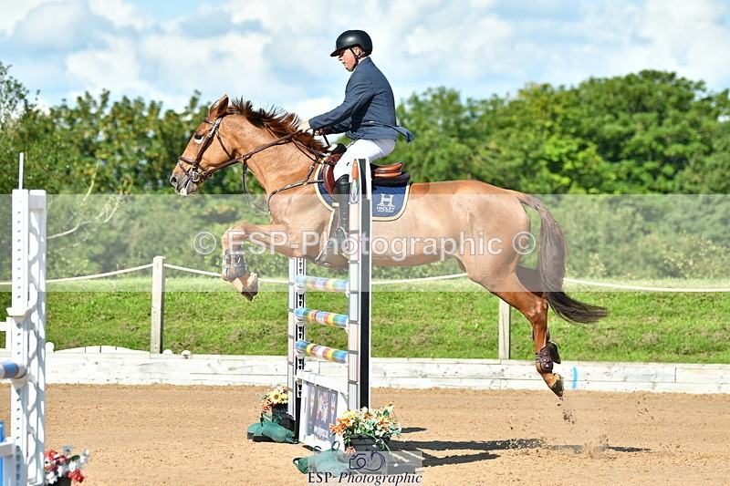 230720A-095104-01836 - Cls 1, 2 Star Small 1.30m