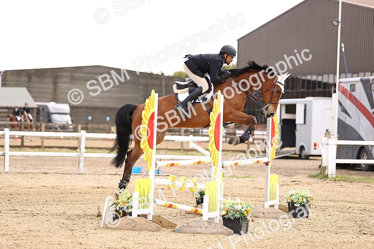 SBM_002395 - Class 11 - Senior newcomers - 1.10m